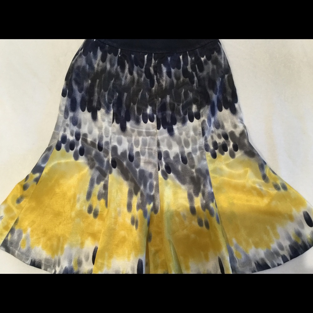 Women skirt